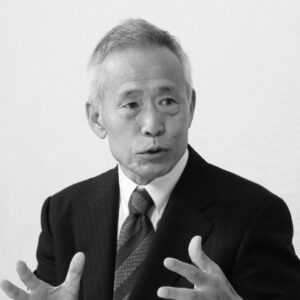 塚本勝巳 氏